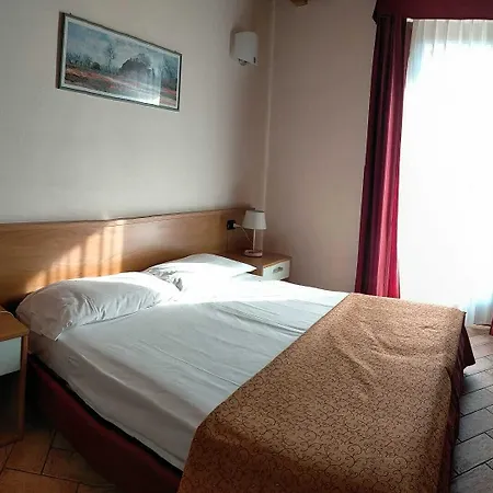 Agli Ulivi 3* Valeggio sul Mincio